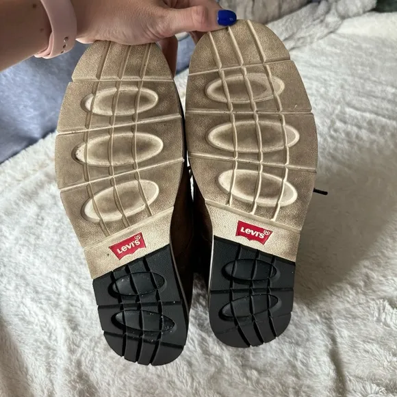 Levi’s men’s lace up boots