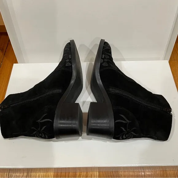 L’idea by Lori Womens Studded Embroidered Boho Ankle Boots sz 39 9 Black Suede
