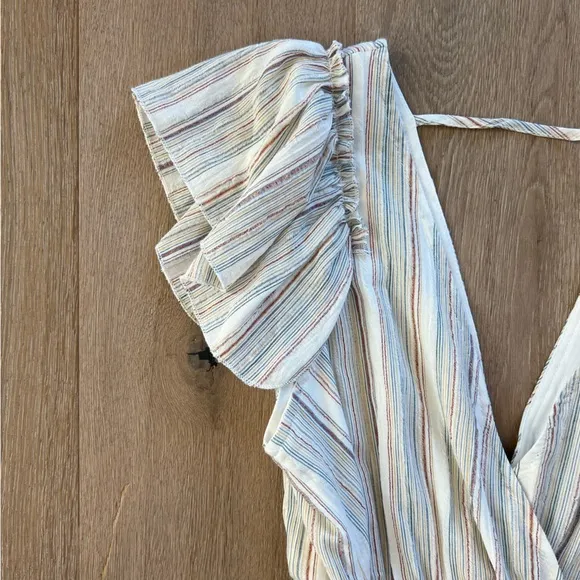 Listicle Flutter Sleeve Deep Neck White Stripped Maxi Dress Boho Style Medium