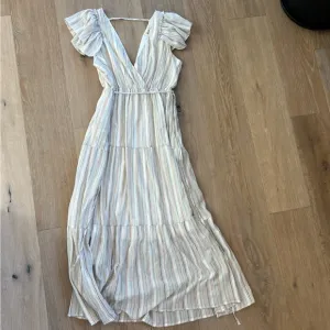 Listicle Flutter Sleeve Deep Neck White Stripped Maxi Dress Boho Style Medium