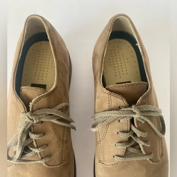 LL Bean Men's 13 Dress Shoes Light Brown Suede Oxfords Lace Ups Vibram