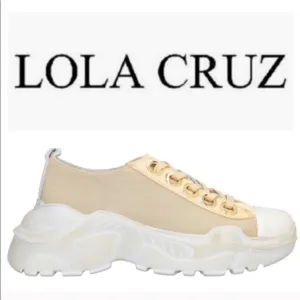 LOLA CRUZ SNEAKERS white chunky low top sneakers shoes gold lace up sporty 10