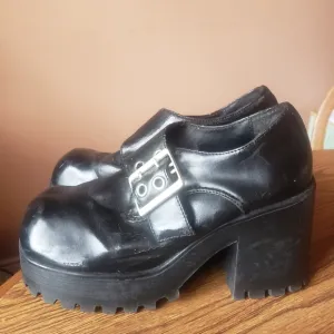 Lower East Side Vintage 90s Black Chunky lug sole Platform Steampunk Goth 5.5