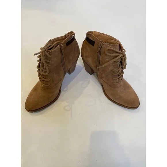 Lucky Brand Echoh Sesame Lace Zipper Ankle Bootie Heels EUC Sz 7.5 Leather Suede