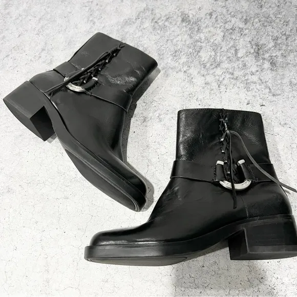 Lucky Brand LK Kamany Booties Boots Black Leather Horseshoe Size 7.5