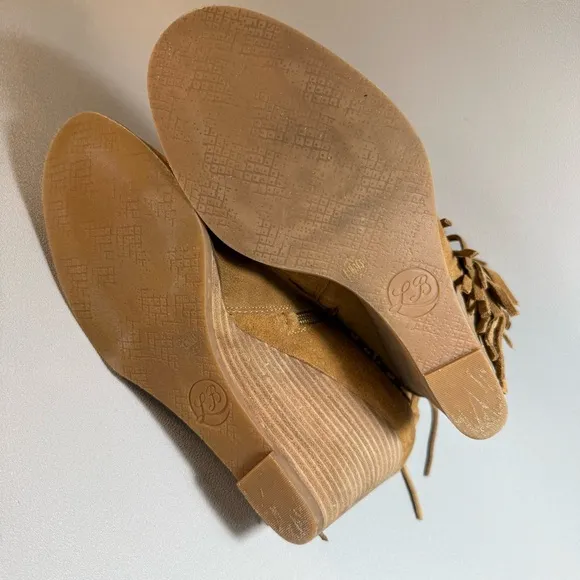 Lucky Brand Tan Fringe Suede Wedge Heeled Ankle Boots
