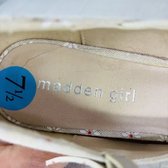 Madden Girl MANTEL Cream Floral  Mary Jane Platform Chunky Heel Shoes Size 7.5 M