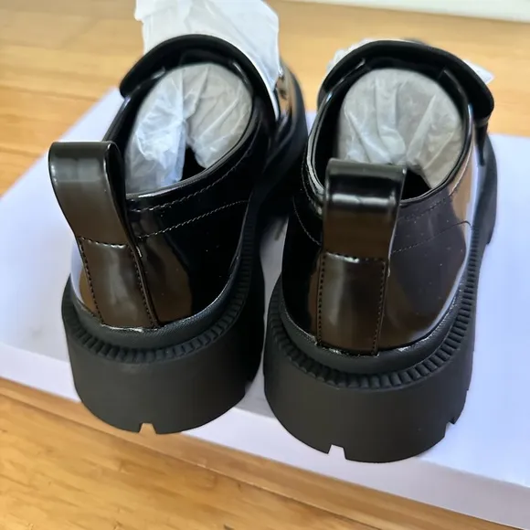 Madden Girl Patent Leather Loafer Chunky Heel Slip On Black Women 6.5 M