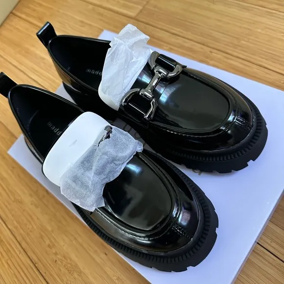 Madden Girl Patent Leather Loafer Chunky Heel Slip On Black Women 6.5 M