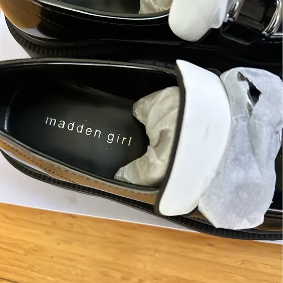 Madden Girl Patent Leather Loafer Chunky Heel Slip On Black Women 6.5 M