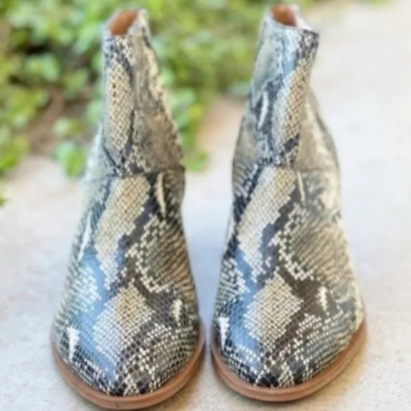 Madewell Rosie Snakeskin Heeled Booties Ankle Boots Neutral Boho Python 7 New