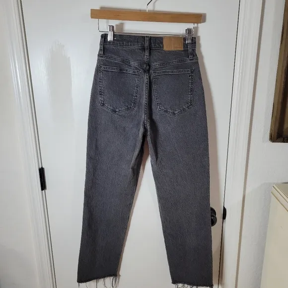 Madewell The Perfect Vintage Straight Distressed Jeans with Fringed Hem 24