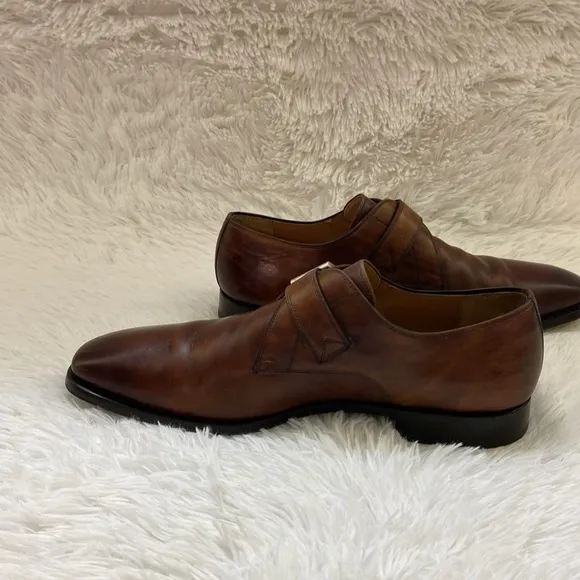 Magnanni Men’s Brown,Dress Shoes ,With Buckle At The Front. Size-…