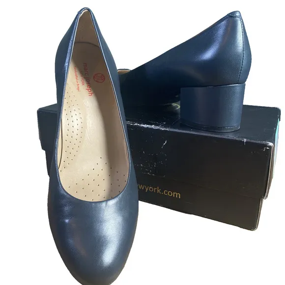 MARC JOSEPH NEW YORK Broad Street Navy Napa Leather Pump Made in Brazil RT155 10