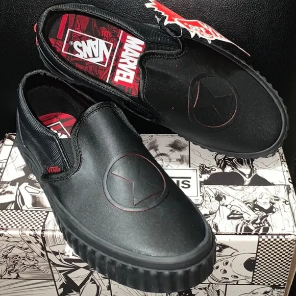 👦🏻👟MARVEL AVENGERS SLIP ON BLACK WIDOW/ RED INSOLE BRAND NEW VANS BIG BOY/GIR