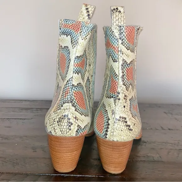 Matisse Elevation Multicolor Snake Print Pointed Toe Ankle Boots NEW Women’s 8.5