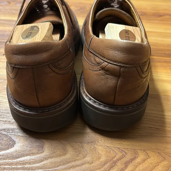 Mephisto men’s  Lace Up Shoes Color: Brown | Size: 9.5