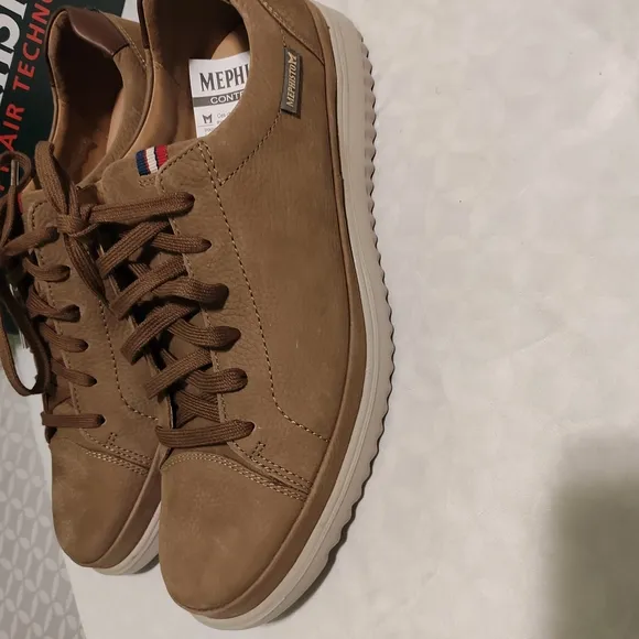 Mephisto Tan Sneakers Low-Top Casual