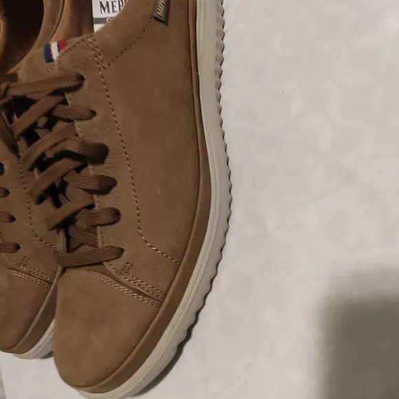 Mephisto Tan Sneakers Low-Top Casual