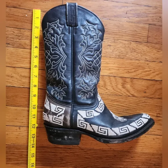 MEZCALERO Black Horse Embroidered Cowboy Boots