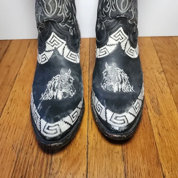 MEZCALERO Black Horse Embroidered Cowboy Boots