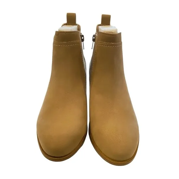 MIA Belle Bootie in Stone Tan NIB Size 7