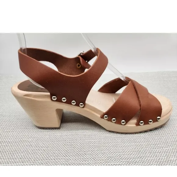 Mia Gertrude size 39 swedish clog sandals brown Luggage Leather Wood Boho