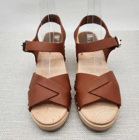 Mia Gertrude size 39 swedish clog sandals brown Luggage Leather Wood Boho