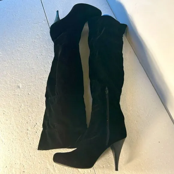 Mia SZ 6.5  Black Vegan Suede Over the knee boots Timeless Staple Sexy Retro