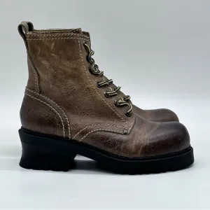 MIA Vintage Y2K Boots. Size 7.5