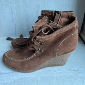 MIA WEDGE BOOTS BRAND BOHO MOCCASIN Size 6