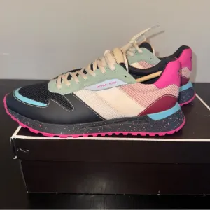 Michael Kors Black and Pink Sneakers Dynamic Design