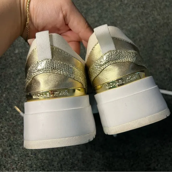 MICHEAL KORS Metallic Gold &amp; White Neutral Chunky Logo Sneakers Platform Shoes