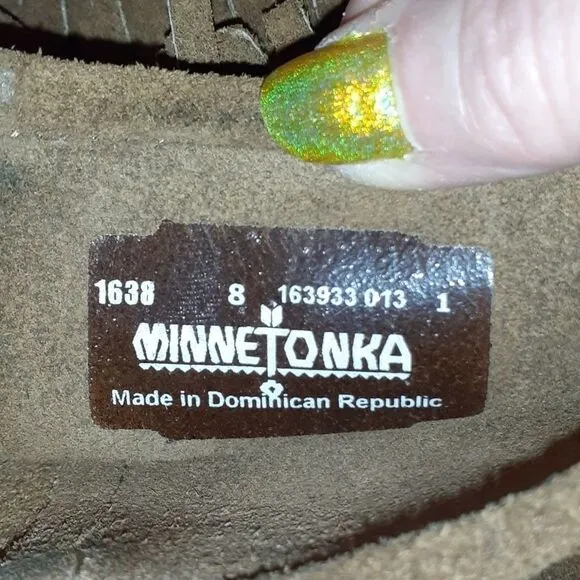 Minnetonka 3‎ Levels of Fringe Tall Suede Boots 8