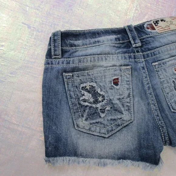 MISS ME Denim Shorts Size 26💥💥