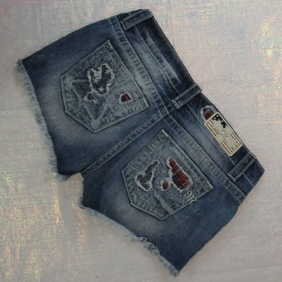 MISS ME Denim Shorts Size 26💥💥