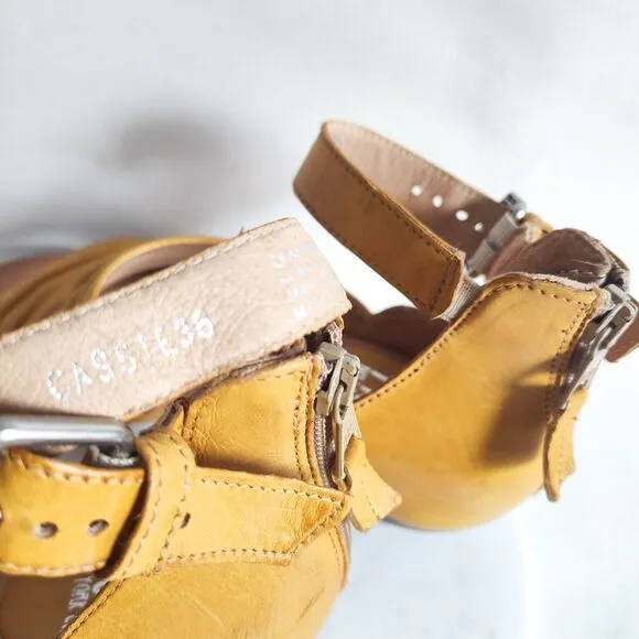 Miz Mooz Cassie Mustard Yellow Leather Open Toe Flat Strappy Sandals 36 / 5.5-6