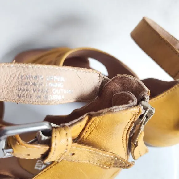 Miz Mooz Cassie Mustard Yellow Leather Open Toe Flat Strappy Sandals 36 / 5.5-6
