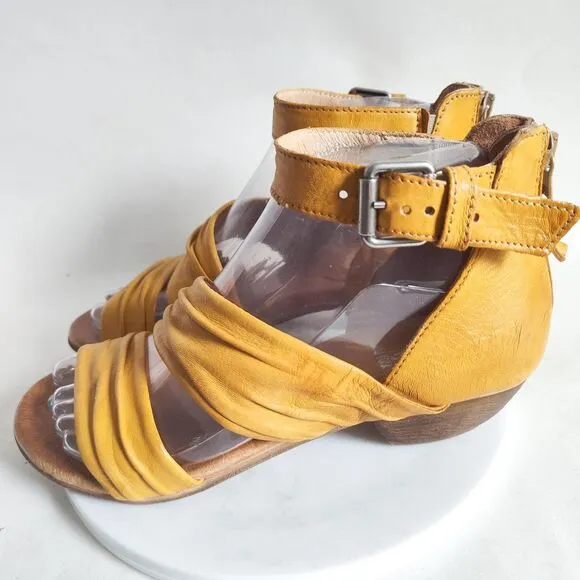 Miz Mooz Cassie Mustard Yellow Leather Open Toe Flat Strappy Sandals 36 / 5.5-6