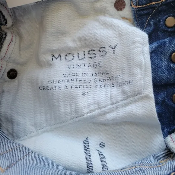 Moussy Vintage Denim Jean‎ Shorts Distressed Button Fly