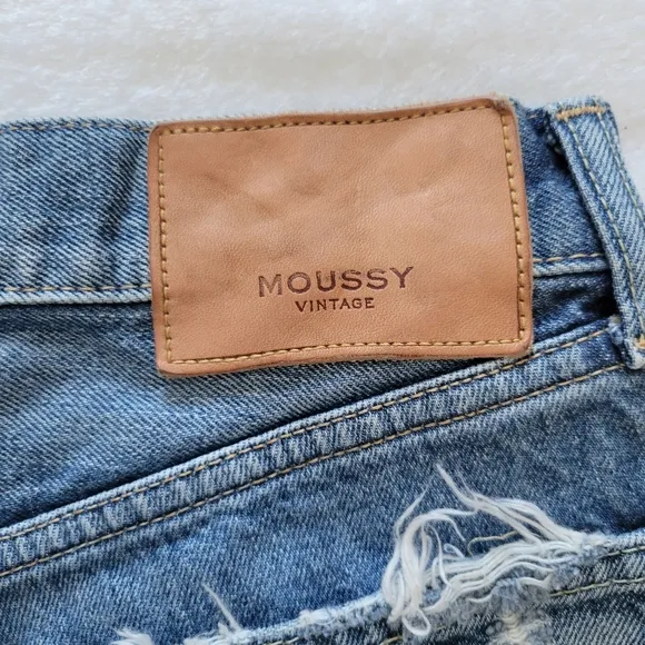 Moussy Vintage Denim Jean‎ Shorts Distressed Button Fly