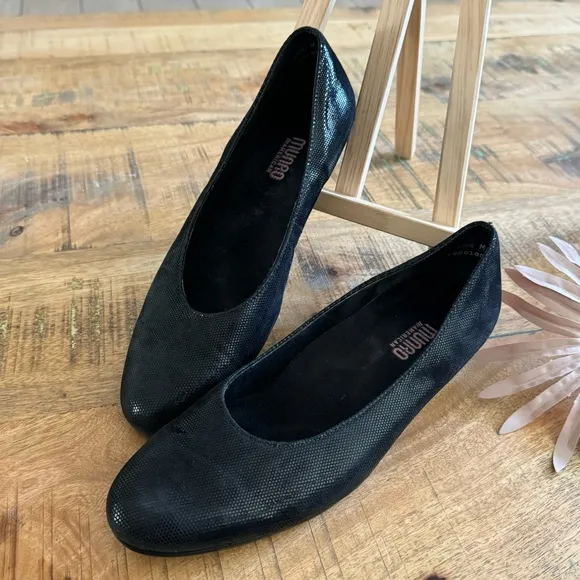 Munro Womens Comfort Pebble Leather Black Ballet Flats Size 10.5