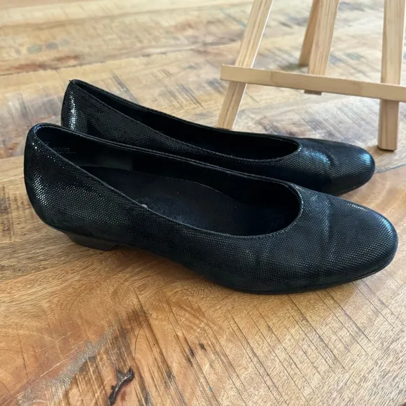 Munro Womens Comfort Pebble Leather Black Ballet Flats Size 10.5