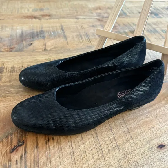 Munro Womens Comfort Pebble Leather Black Ballet Flats Size 10.5