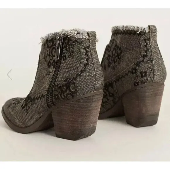Naughty Monkey 9.5 Sewn Up Ankle Boots Booties Floral Embroidered Frayed Boho