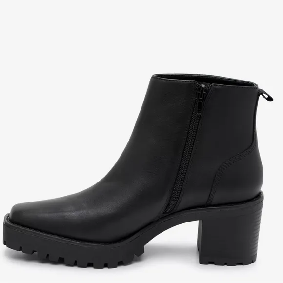 NEW! Andre Assous Black Milla Bootie - Size 9.5
