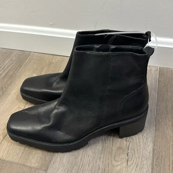 NEW! Andre Assous Black Milla Bootie - Size 9.5