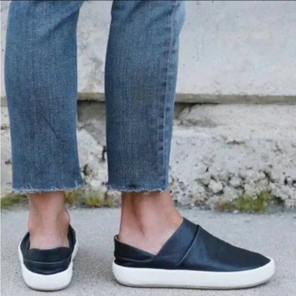 NEW Anthro Beek Jay Handmade Leather Slip-On Flat Sneaker Slide Shoes Black Sz 9