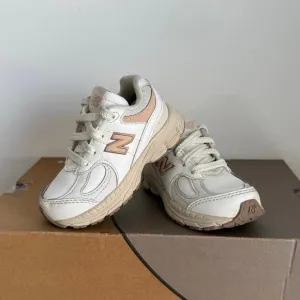 New Balance 2002 R ‘Moonbeam Frappe’ Toddler Sneakers- SZ 7 C