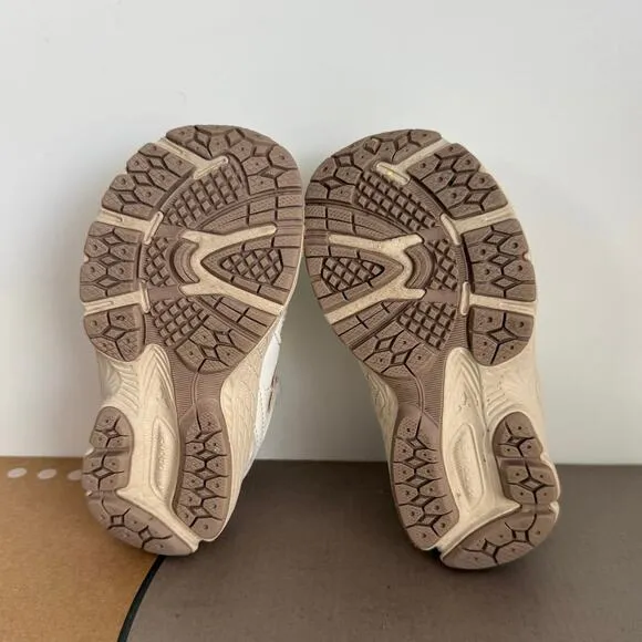 New Balance 2002 R ‘Moonbeam Frappe’ Toddler Sneakers- SZ 7 C